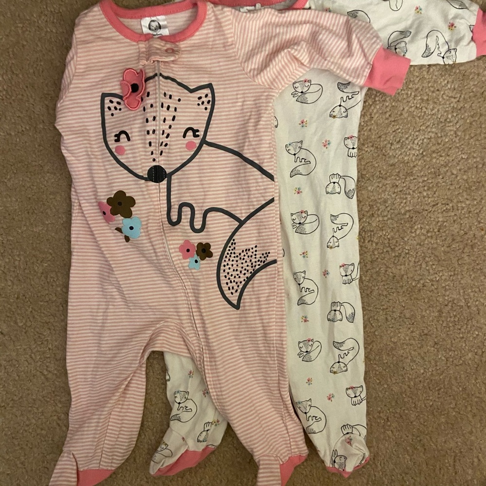 0-3 month pj sets(5 pairs)